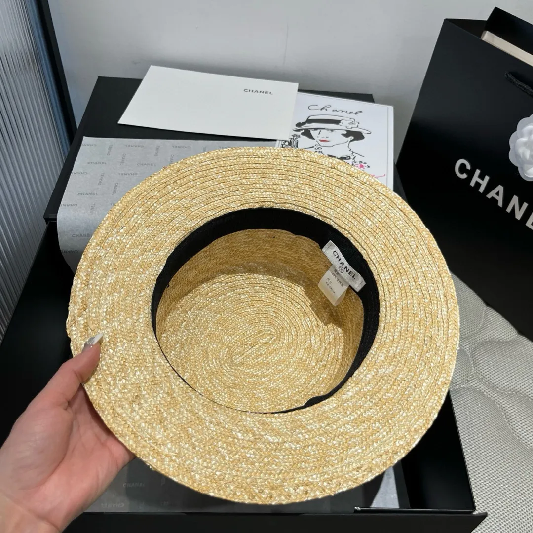 💰160¥ Chanel official flat top hat, made of straw, head circumference 57cm