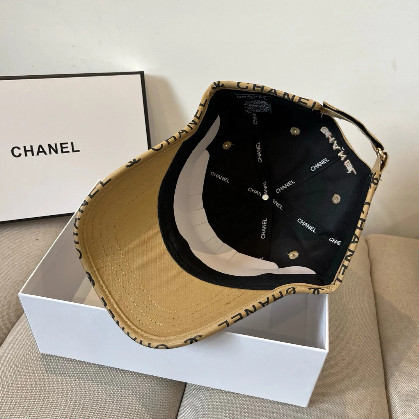P60 CHANEL new baseball cap, Xiaoxiang classic and simple, fashionable and casual design, popular new product