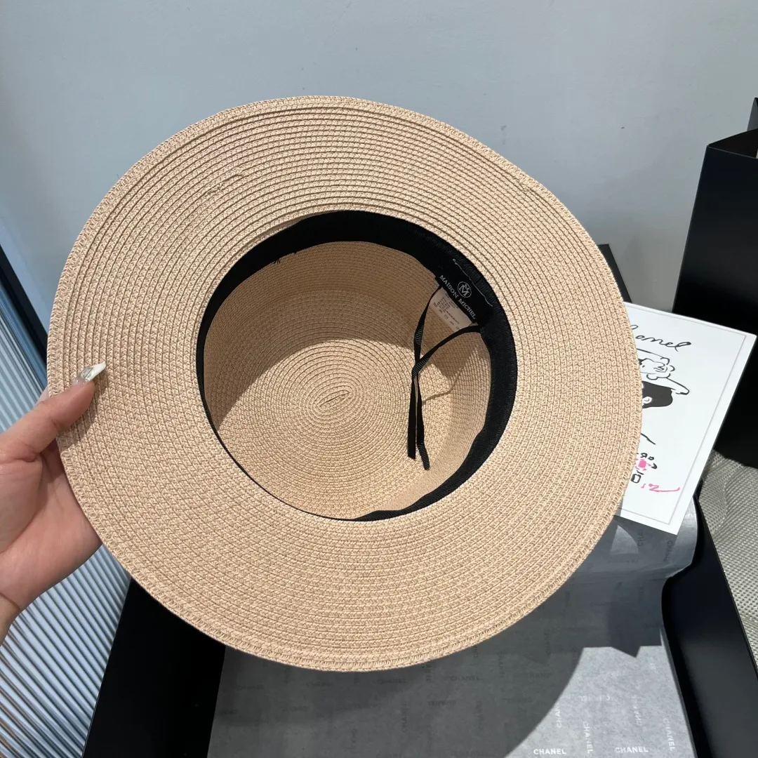 💰110¥ Chanel's new double M flat hat, sunshade hat, head circumference 57cm