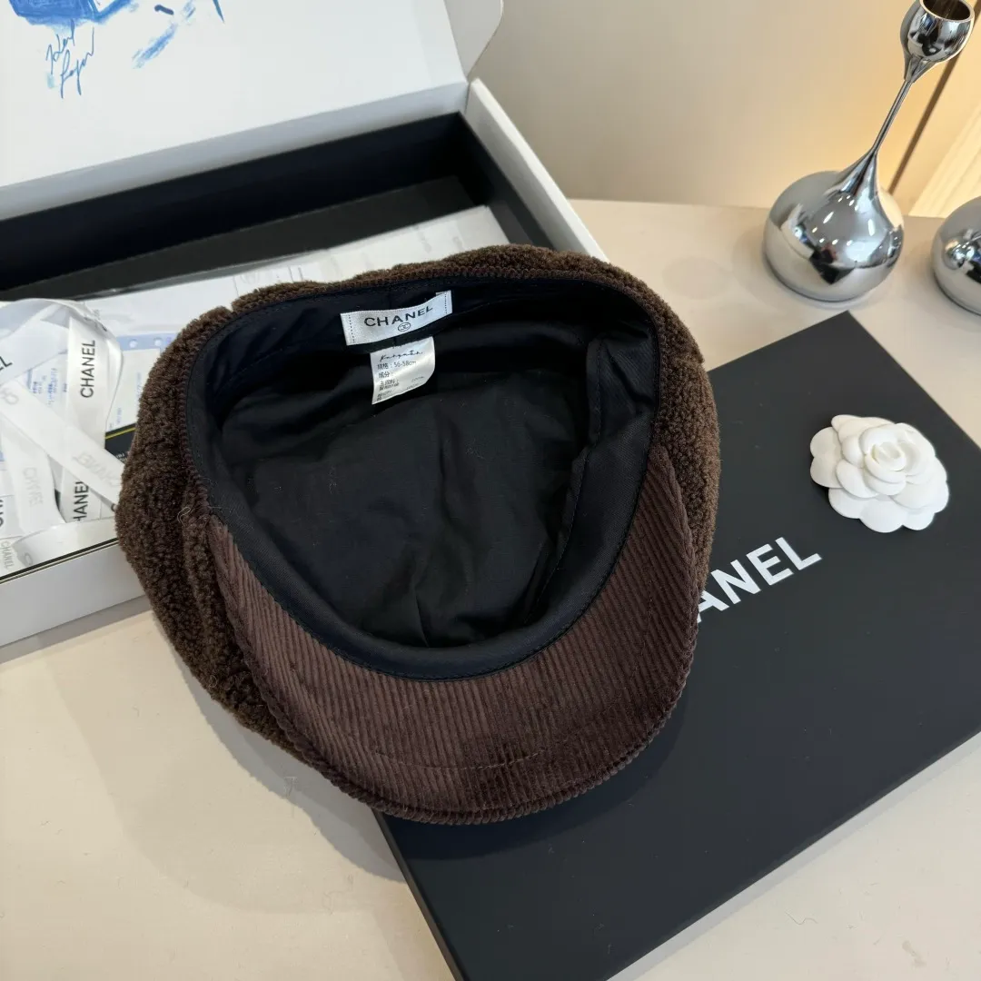 🉐150¥ Chanel wool duck bill forward cap, unisex,