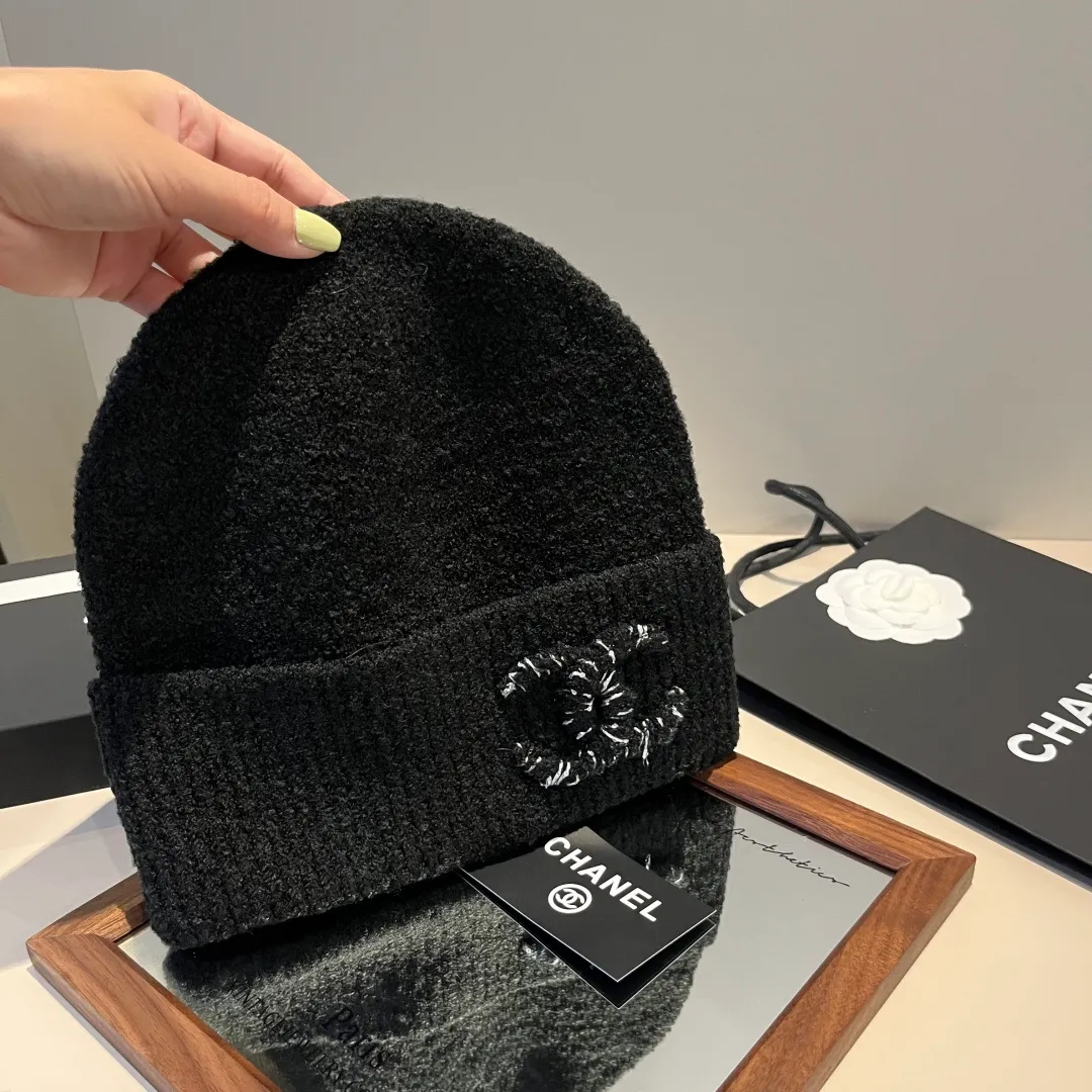 💰90¥ Chanel knitted beanie