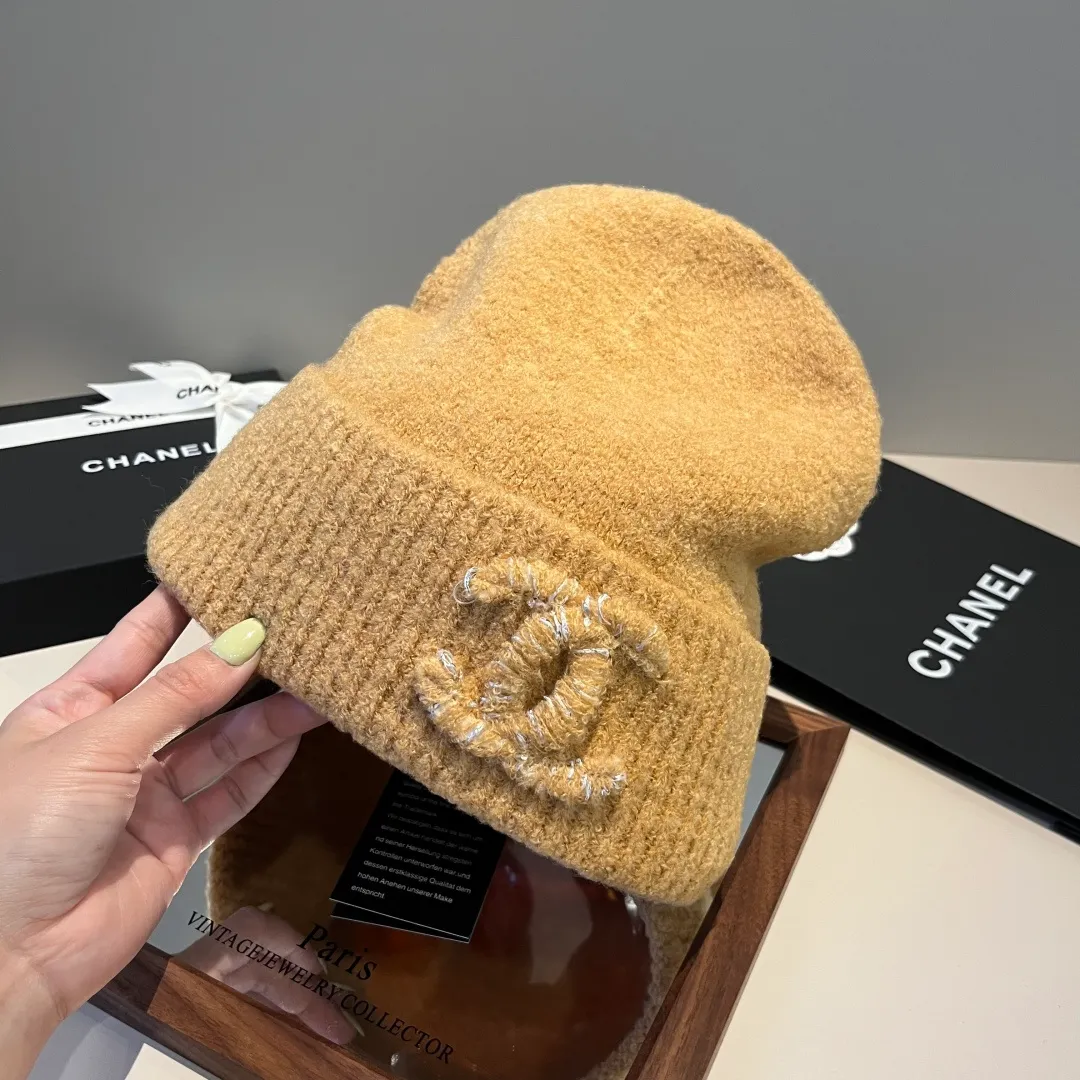 💰90¥ Chanel knitted beanie