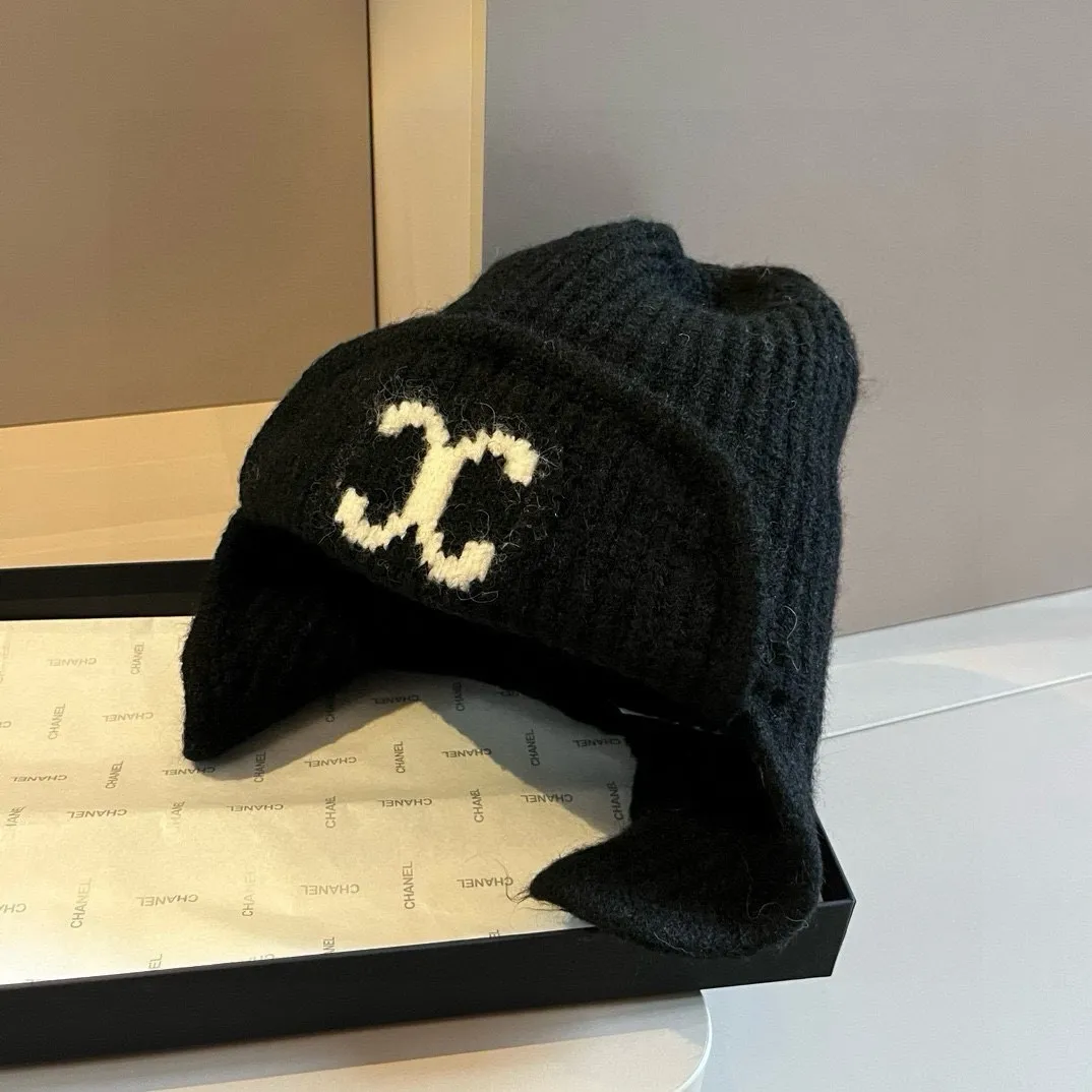 💰90¥ Chanel Chanel knitted ear hat