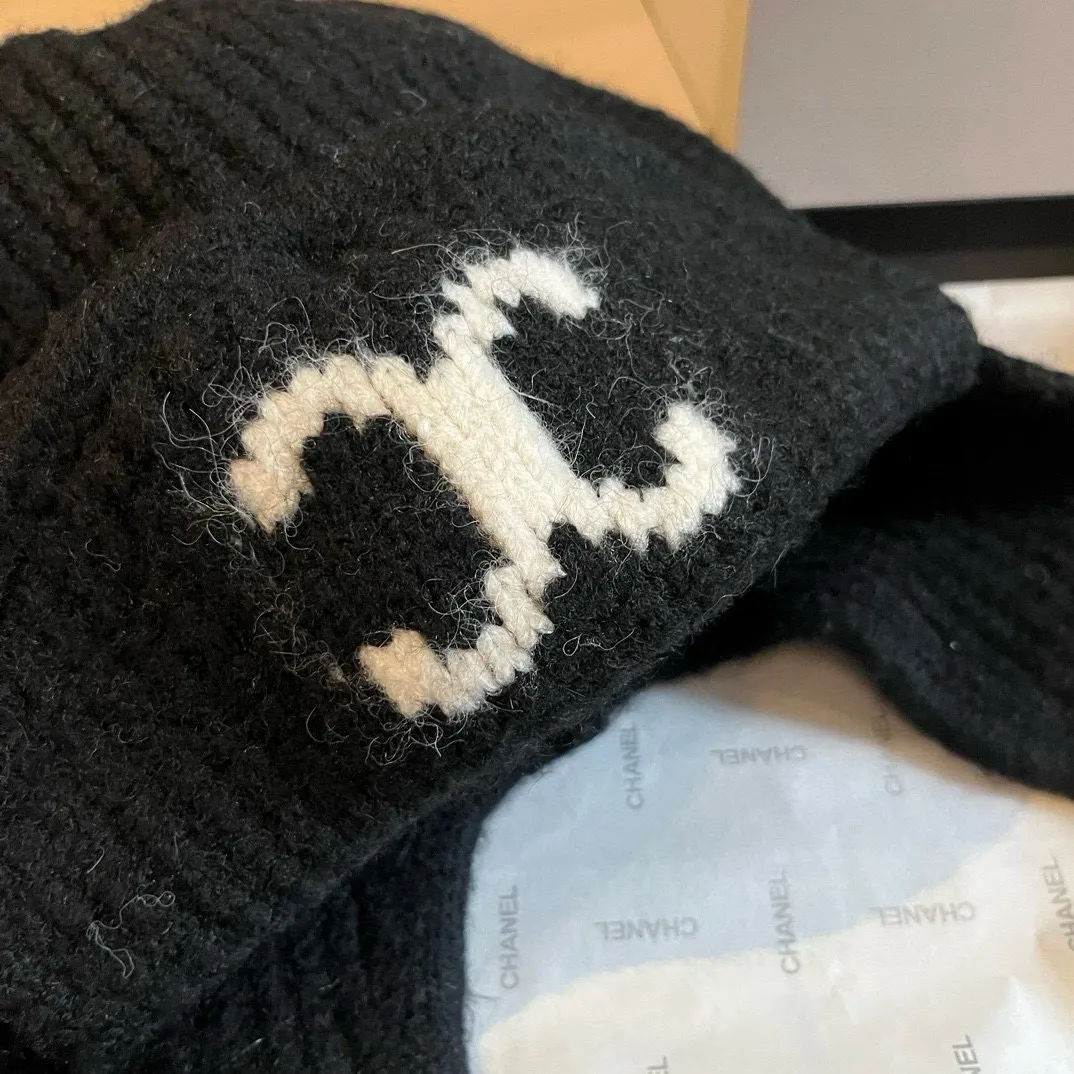 💰90¥ Chanel Chanel knitted ear hat