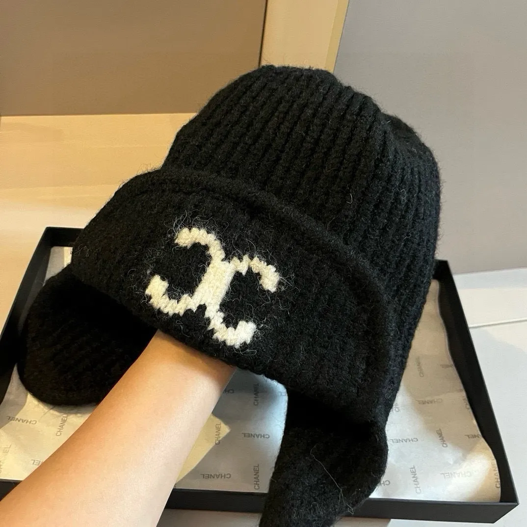 💰90¥ Chanel Chanel knitted ear hat