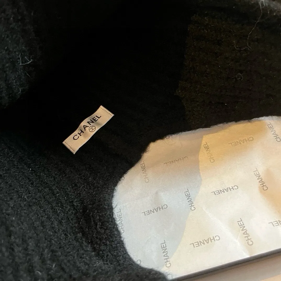 💰90¥ Chanel Chanel knitted ear hat