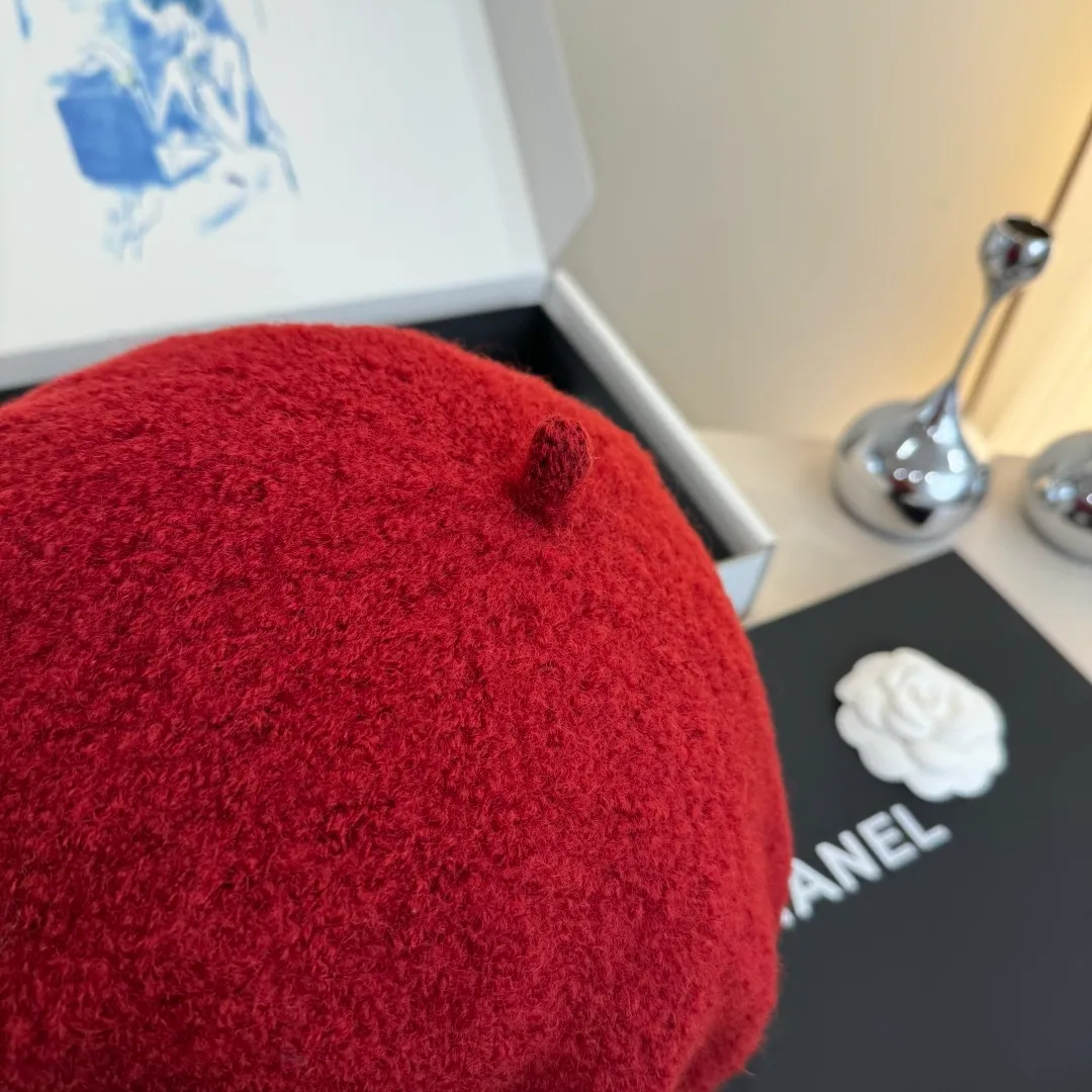 💰120¥ Chanel wool beret, pumpkin hat, 100% wool🦙 fabric, head circumference 57cm