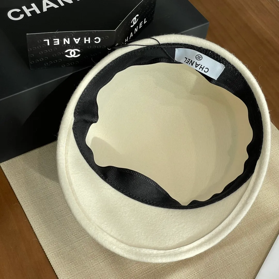 CHANEL Chanel 24 autumn and winter new style webbing brim wool navy hat hat small top hat knight hat 🎩High-end products with high style! 100% Australian wool, very good texture, high-end bow 🎀 decorative ribbon! Big-name socialite style! Collectible beauty!