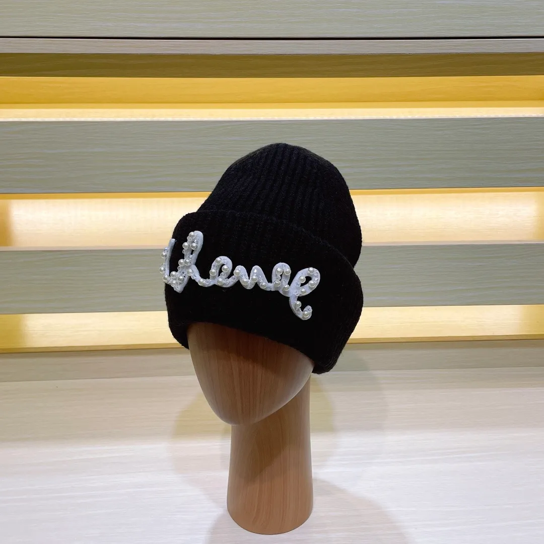 P70 comes with dust bag🌺【CHANEL】Official website classic style, 70% wool, 30% rabbit fur knitted hat! Xiaohongshu, recommended by major internet celebrities! Thicker and warmer, fashionable and popular🌸First-class texture, the best brand for keeping warm in autumn and winter, order now, limited quantity available