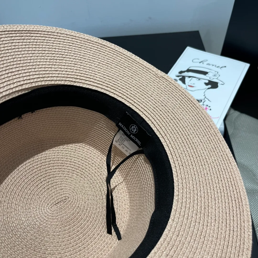 💰110¥ Chanel's new double M flat hat, sunshade hat, head circumference 57cm