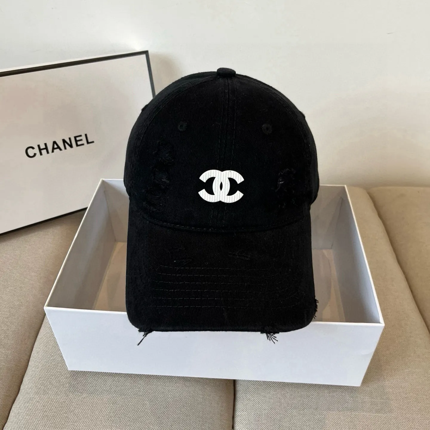 P60 CHANEL new baseball cap, Xiaoxiang classic and simple, fashionable and casual design, popular new product