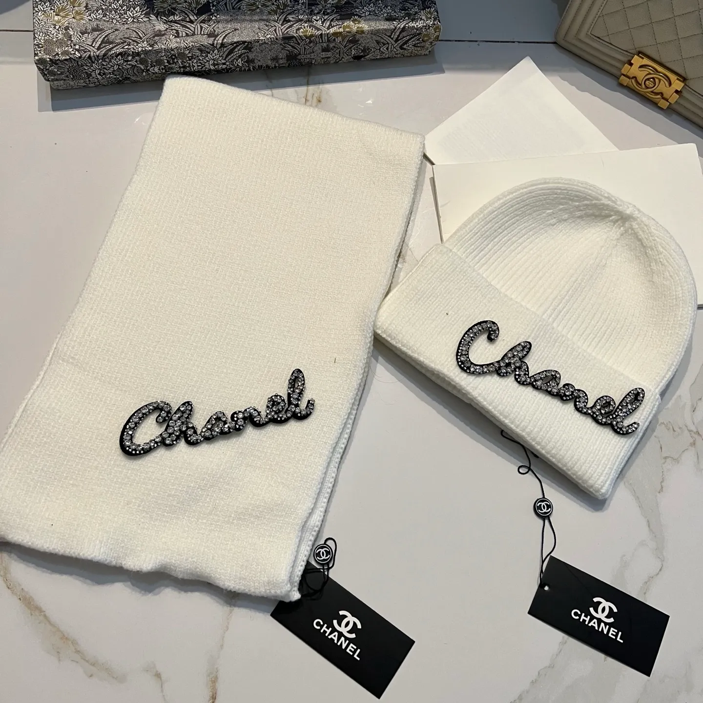 Chanel cashmere knitted hat + scarf