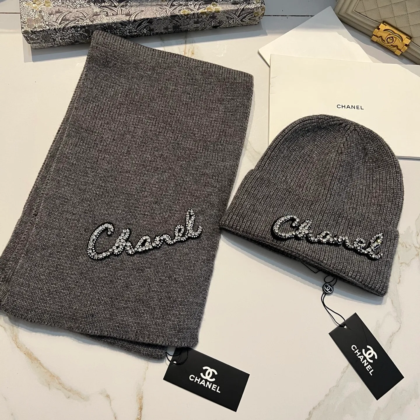 Chanel cashmere knitted hat + scarf