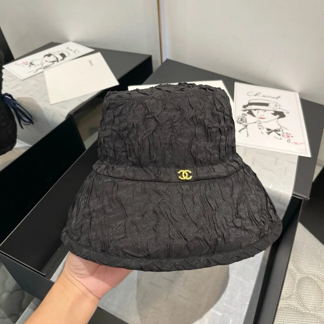 💰120¥ Chanel bucket hat, high-end hand-grip bucket hat, head circumference 57cm, lady style