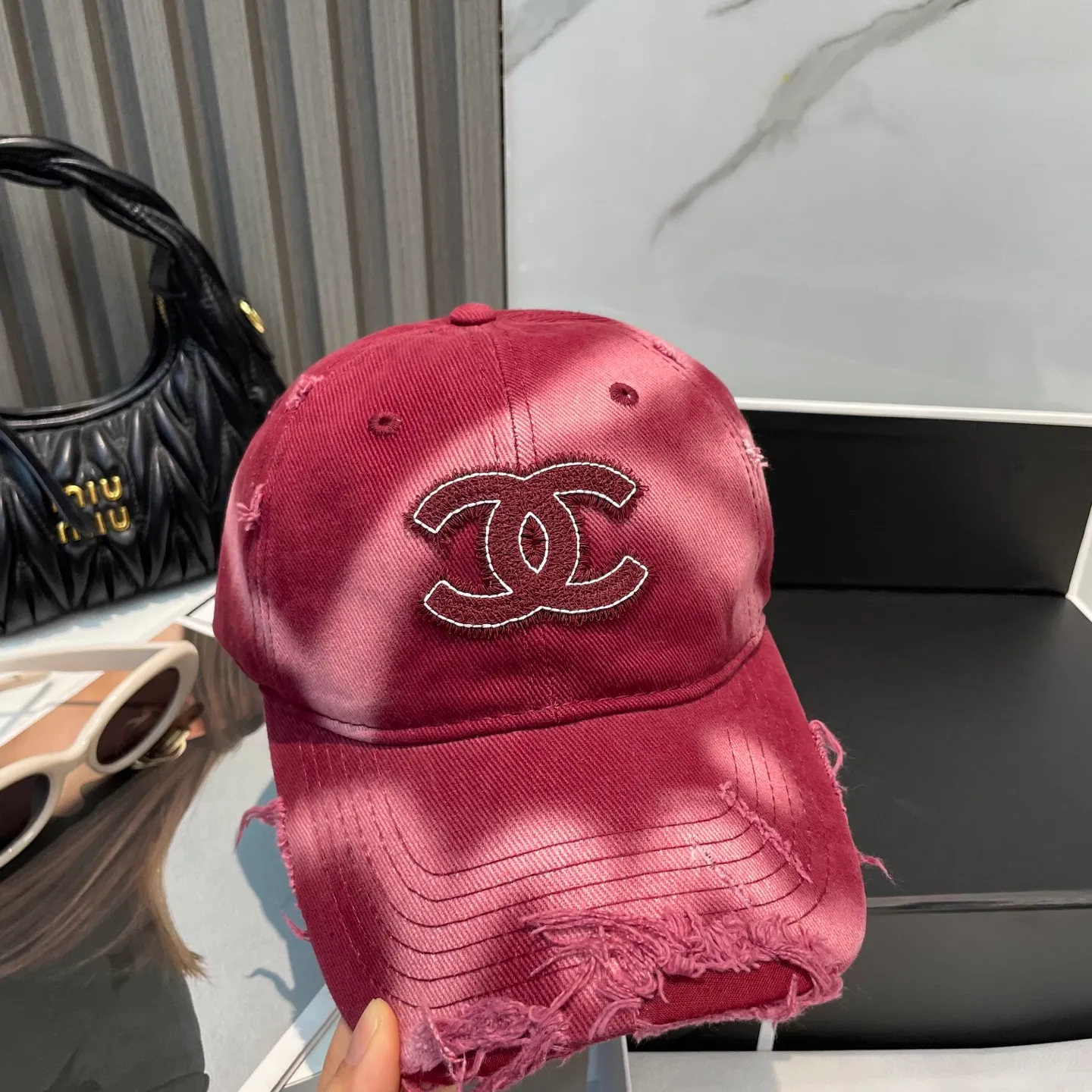 P80 CHANEL [Chanel] New simple logo baseball cap, new model shipped, big brand style is super easy to match, hurry up and get it!