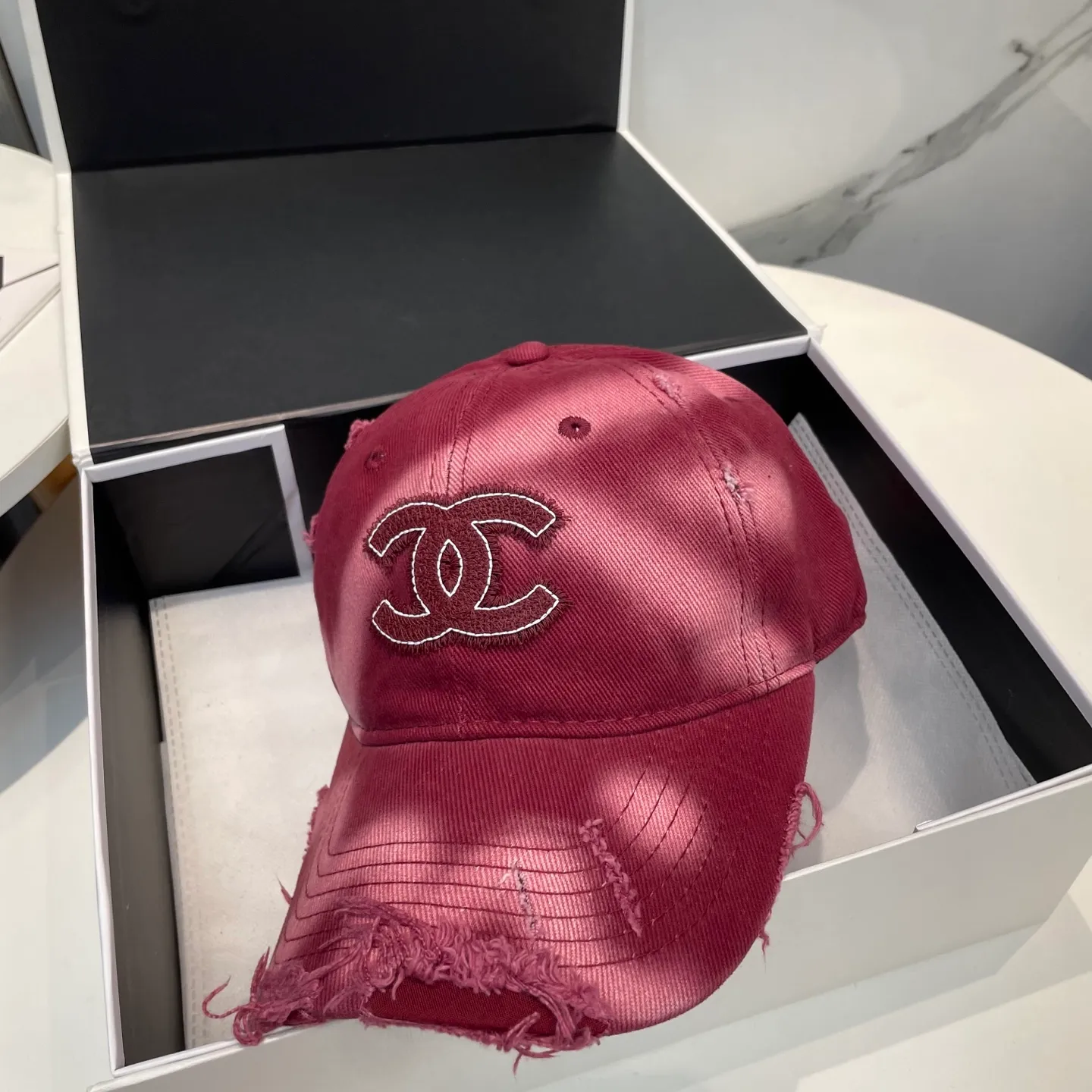 P80 CHANEL [Chanel] New simple logo baseball cap, new model shipped, big brand style is super easy to match, hurry up and get it!