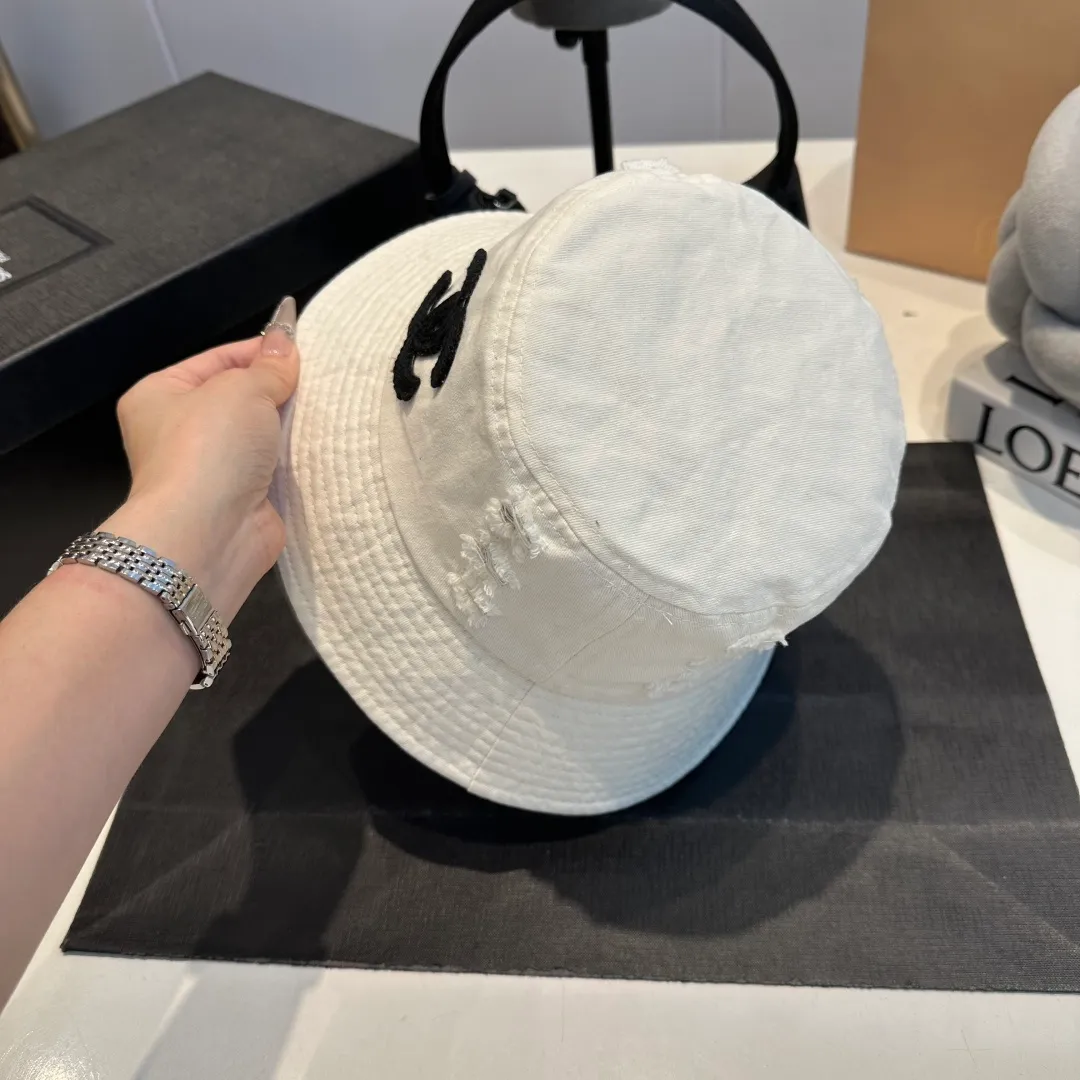 P60 Chanel new bucket hat, Xiaoxiang is classic and simple, fashionable and casual design, suitable for all seasons, a fisherman hat that coexists with laziness and sophistication