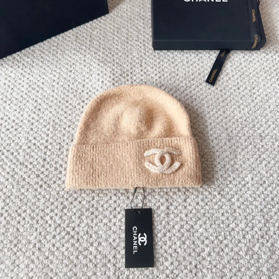 💰70 Chanel official website releases CHANEL small and popular knitted hat! Xiaohongshu’s new product is released, it’s so 🉑️, high-elastic fabric, classic colors, same style for men and women.
