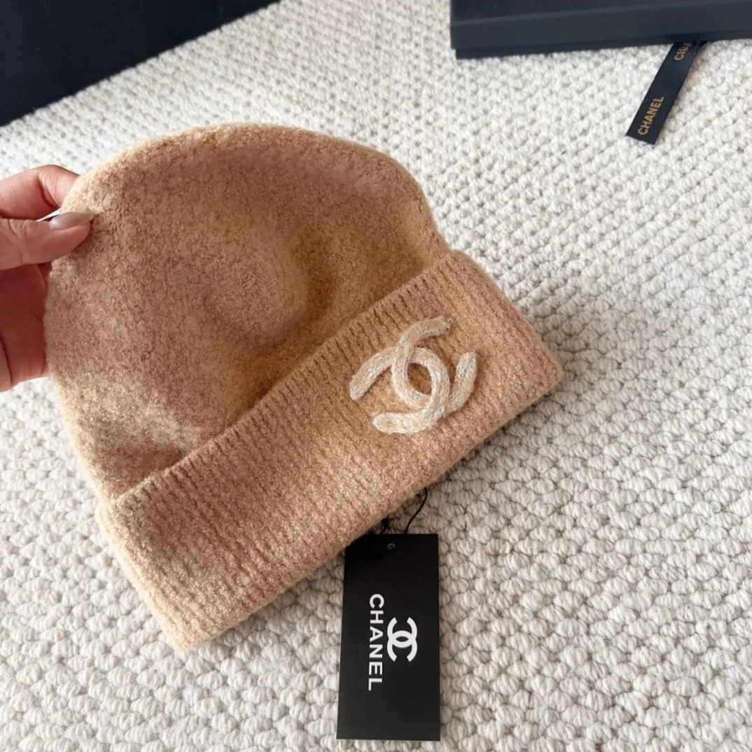💰70 Chanel official website releases CHANEL small and popular knitted hat! Xiaohongshu’s new product is released, it’s so 🉑️, high-elastic fabric, classic colors, same style for men and women.
