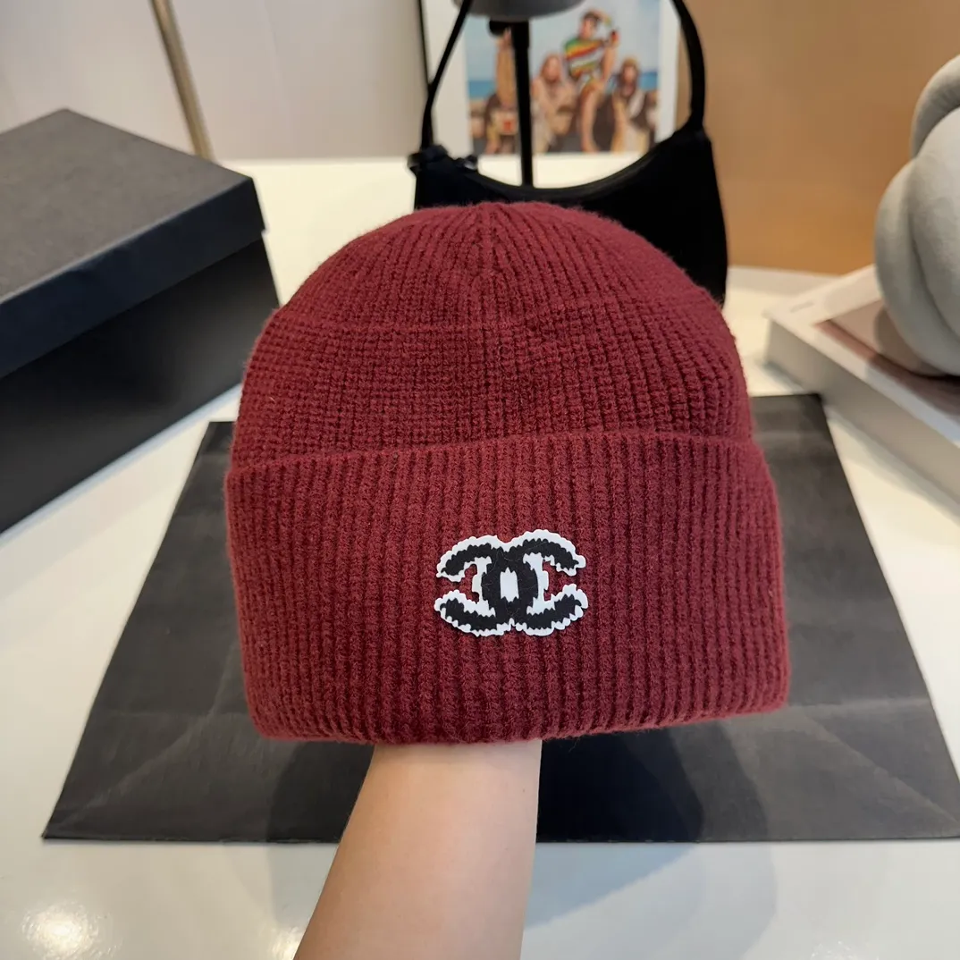 P50 Chanel knitted beanie