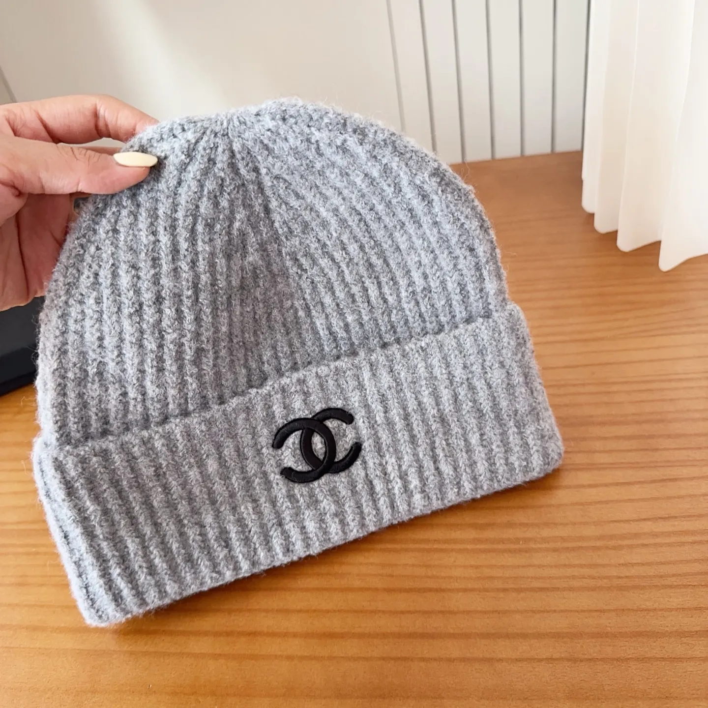 💰50 Chanel official website releases CHANEL small and popular knitted hat! Xiaohongshu’s new product is released, it’s so 🉑️, high-elastic fabric, classic colors, same style for men and women.