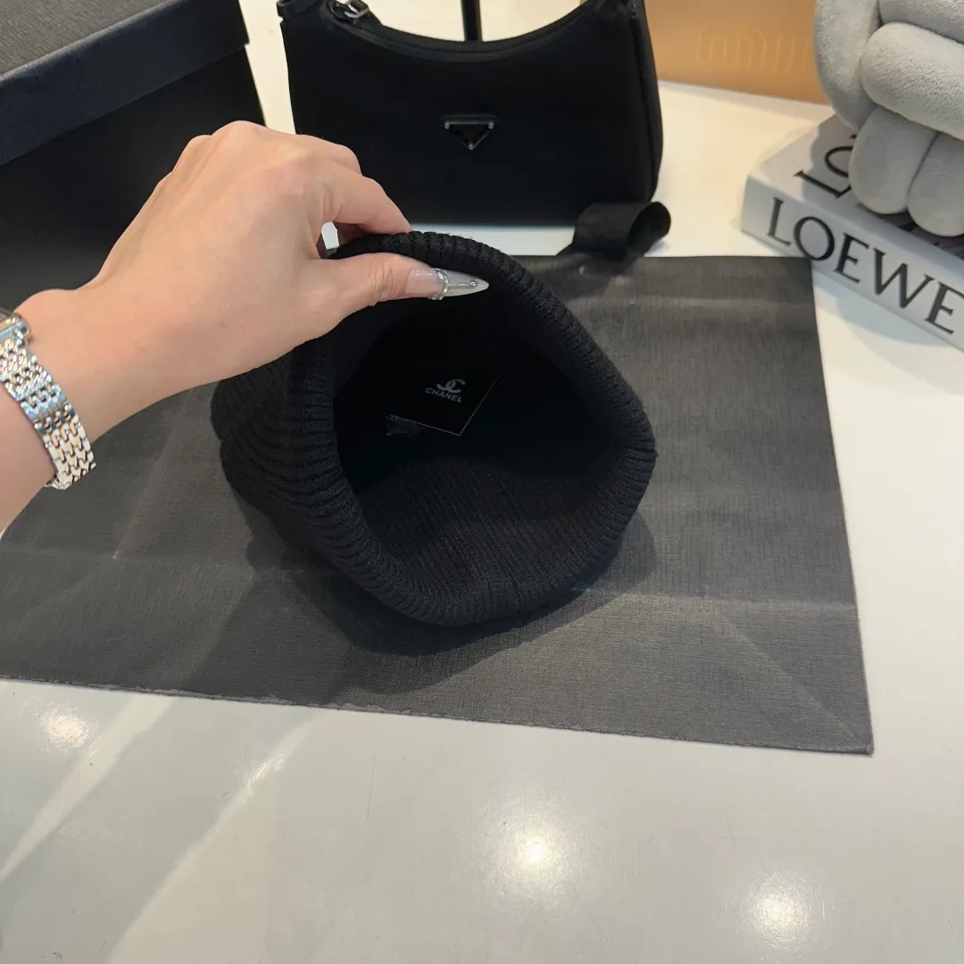P70 Chanel knitted beanie, new counter model