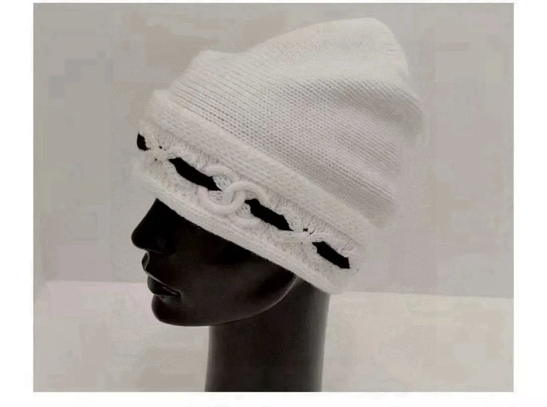 💰70¥ Chanel knitted beanie