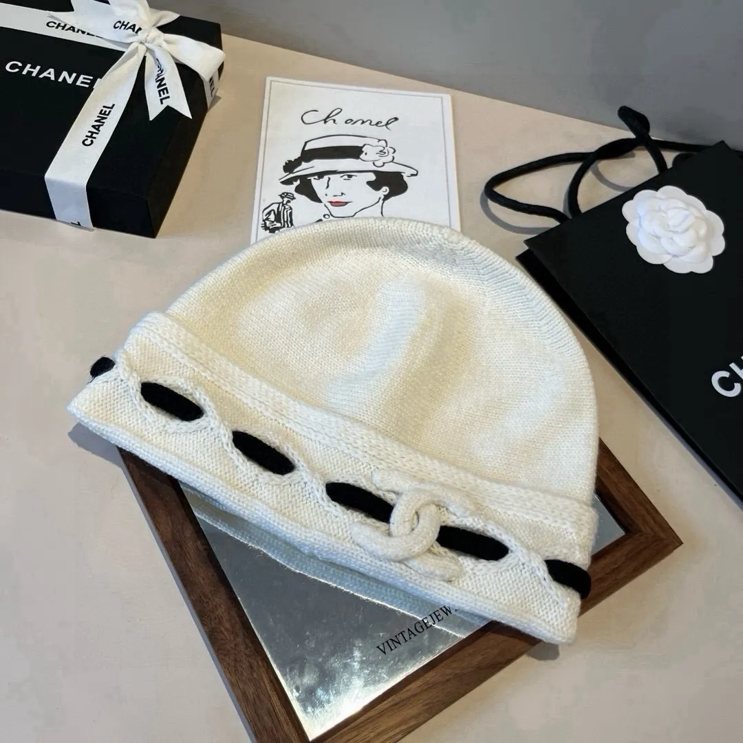 💰70¥ Chanel knitted beanie