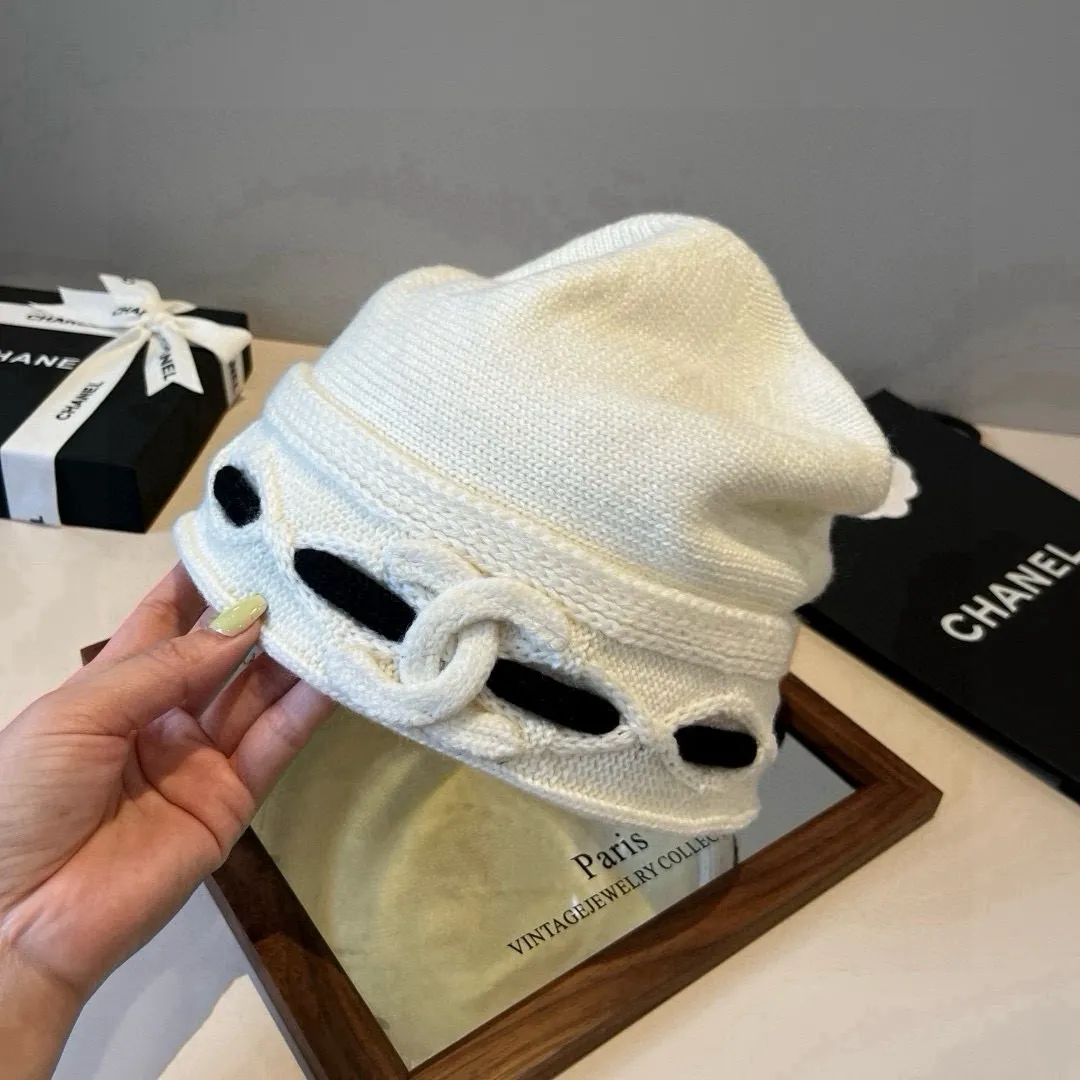 💰70¥ Chanel knitted beanie
