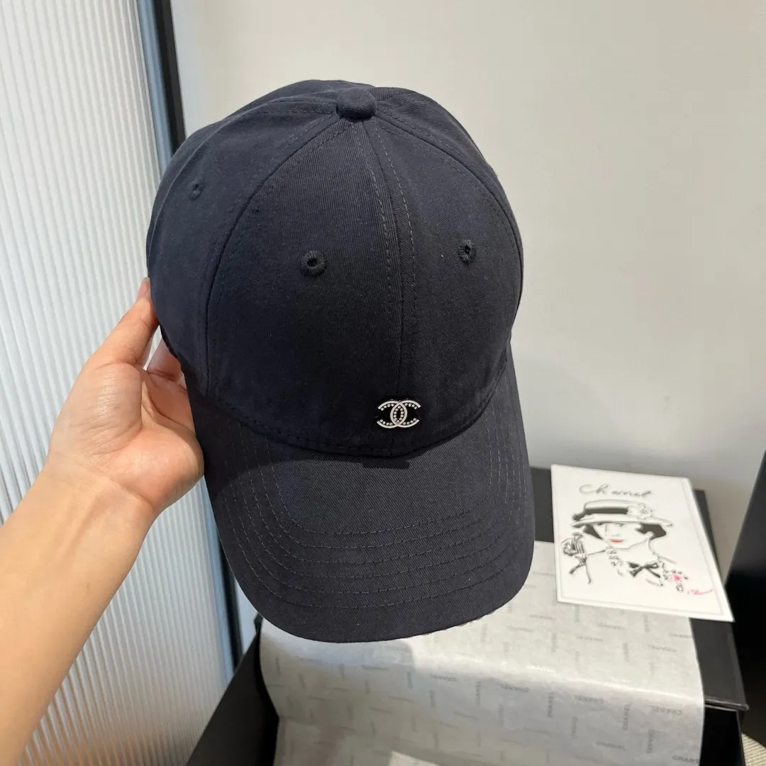 💰80¥ Chanel new peaked cap