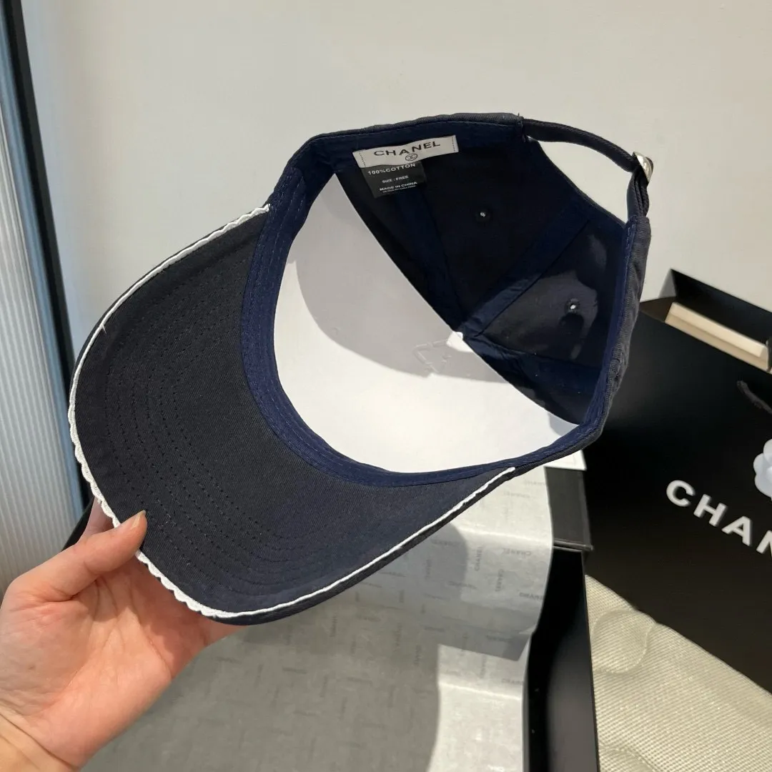 💰80¥ Chanel new peaked cap