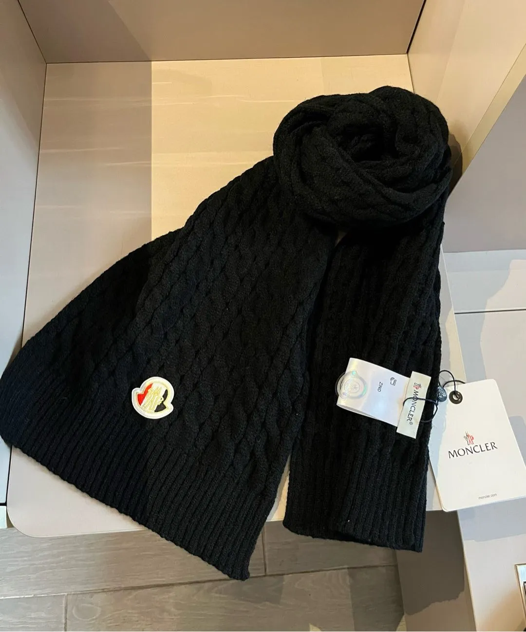 💰210¥ Chanel Chanel knitted scarf hat set official model