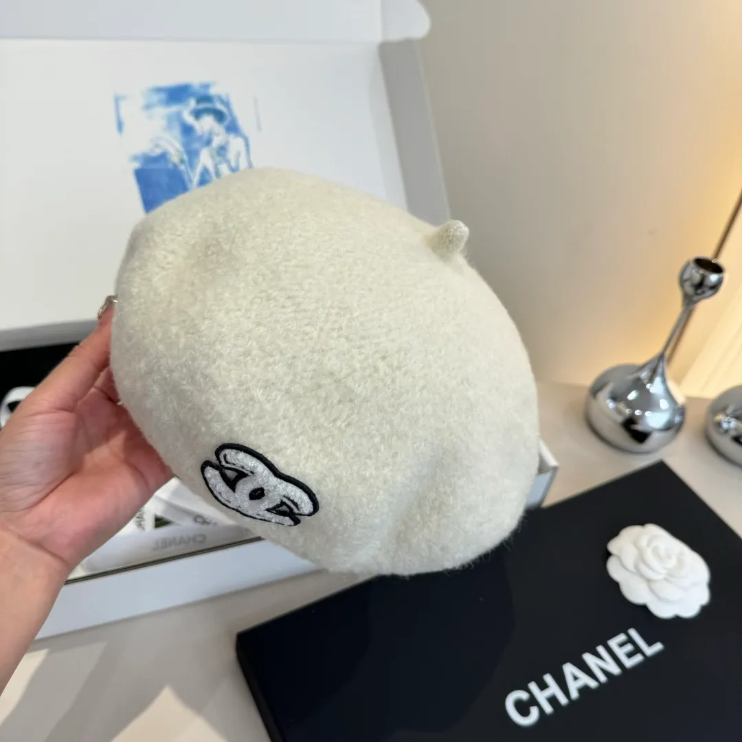 💰120¥ Chanel wool beret, pumpkin hat, 100% wool🦙 fabric, head circumference 57cm