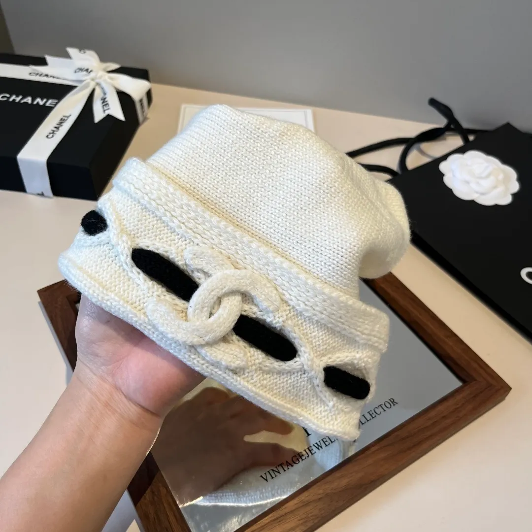 💰70¥ Chanel knitted beanie