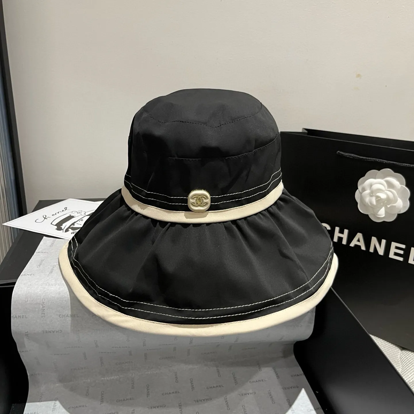 💰100¥ Chanel sunshade bucket hat, foldable, head circumference 57cm