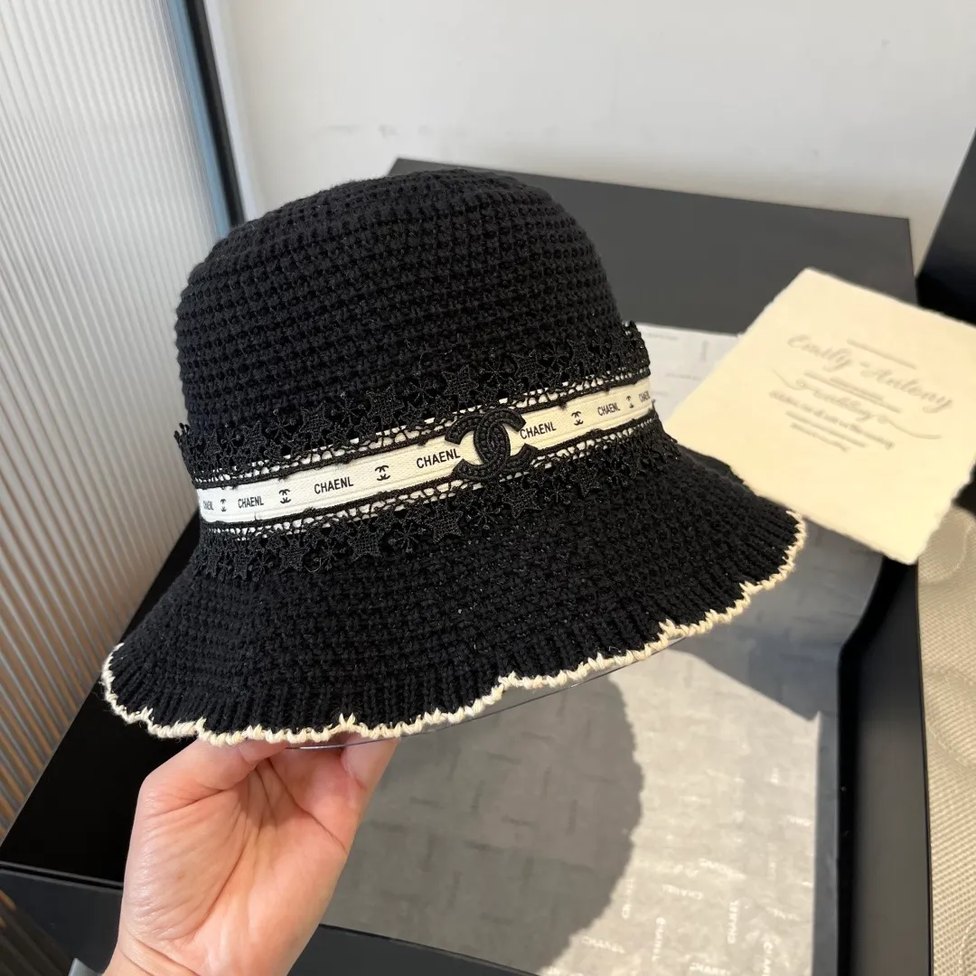 💰100¥ Chanel knitted handhook bucket hat, wavy edge top hat, head circumference 57cm
