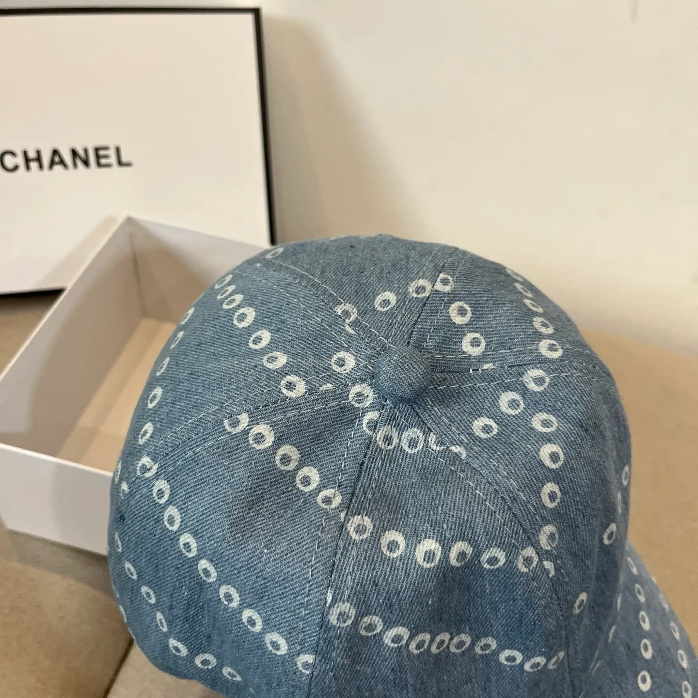 P70 CHANEL new baseball cap, Xiaoxiang is classic and simple, fashionable and casual design, popular new product