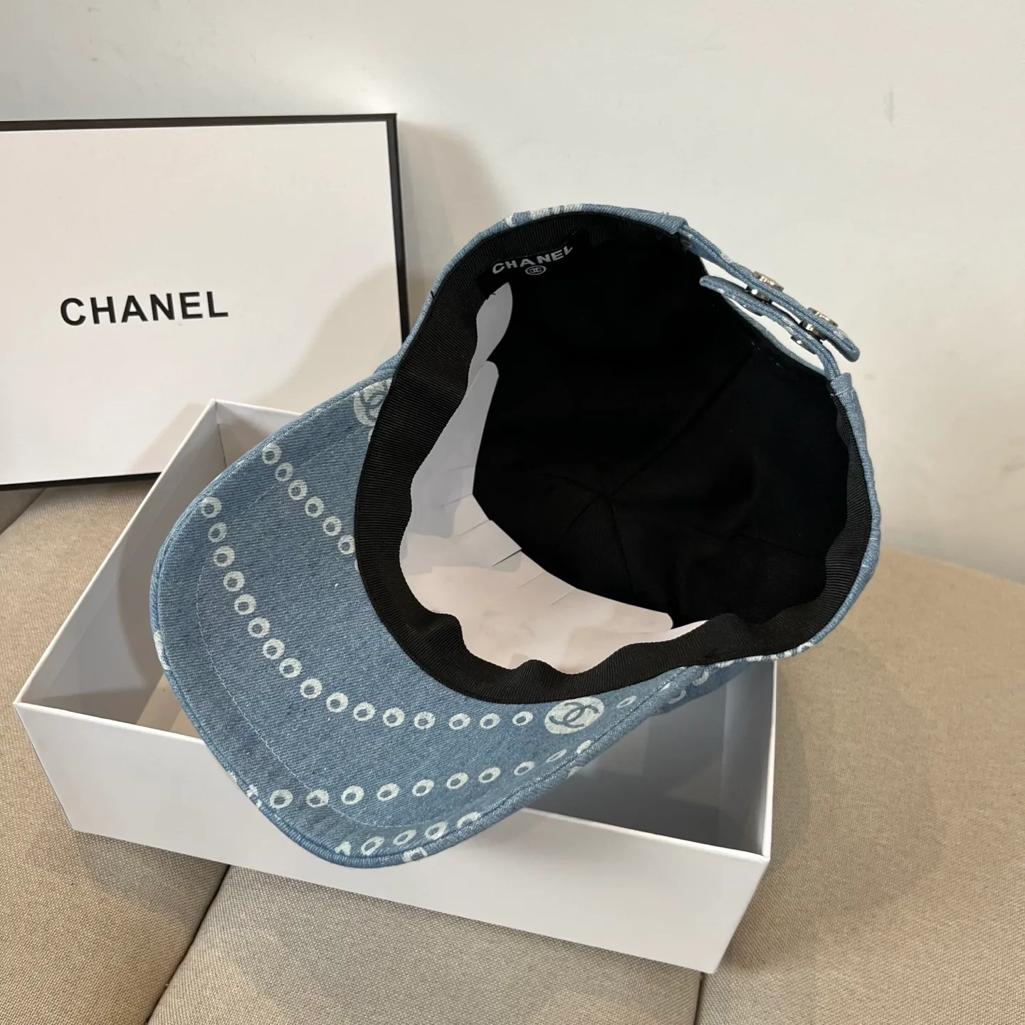 P70 CHANEL new baseball cap, Xiaoxiang is classic and simple, fashionable and casual design, popular new product