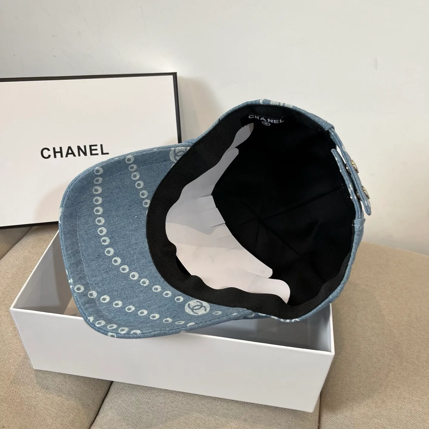 P70 CHANEL new baseball cap, Xiaoxiang is classic and simple, fashionable and casual design, popular new product