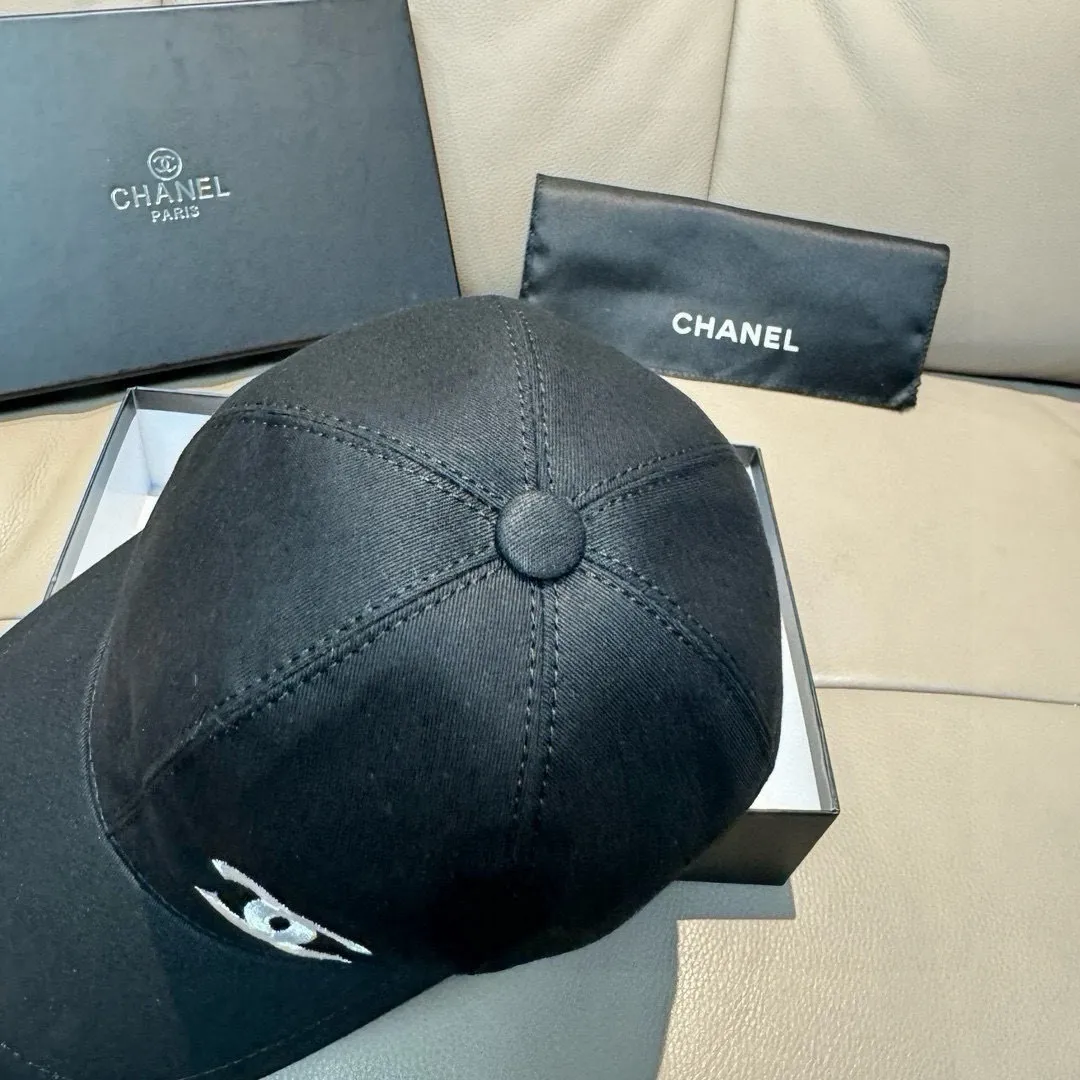 P90, new original baseball cap from Chanel counter, 1:1 mold customization, three-dimensional embroidery, exquisite and flawless! 100% pure cotton fabric, original factory quality, exclusive physical photography.