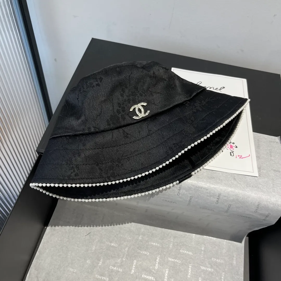 💰100¥ Chanel bucket hat, head circumference 57cm
