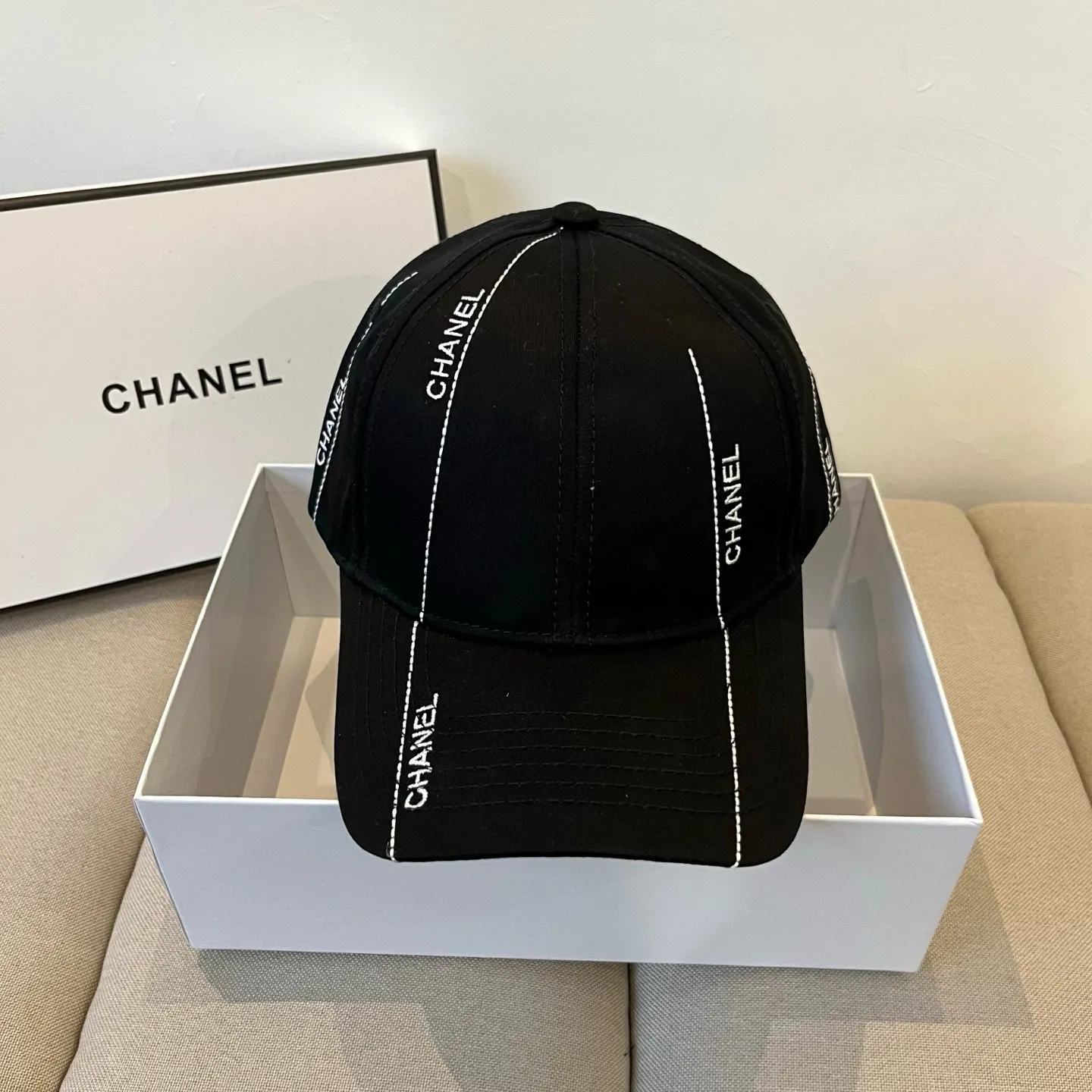 P60 CHANEL new baseball cap, Xiaoxiang classic and simple, fashionable and casual design, popular new product