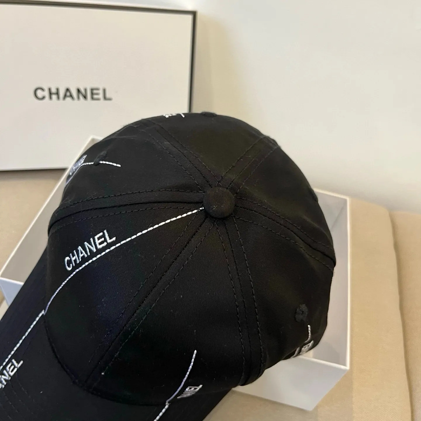 P60 CHANEL new baseball cap, Xiaoxiang classic and simple, fashionable and casual design, popular new product