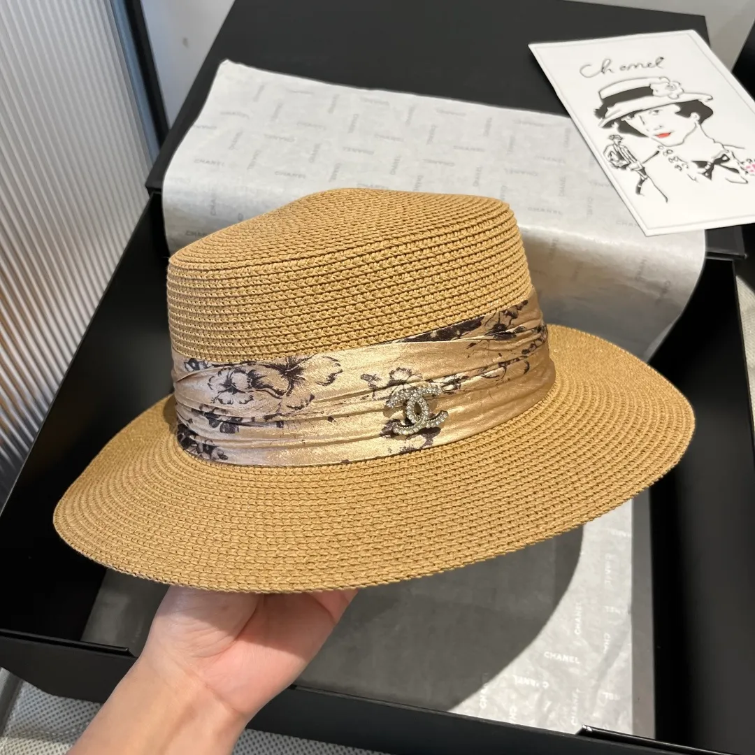 💰130¥ Chanel flat-top straw hat, top hat, head circumference 57cm