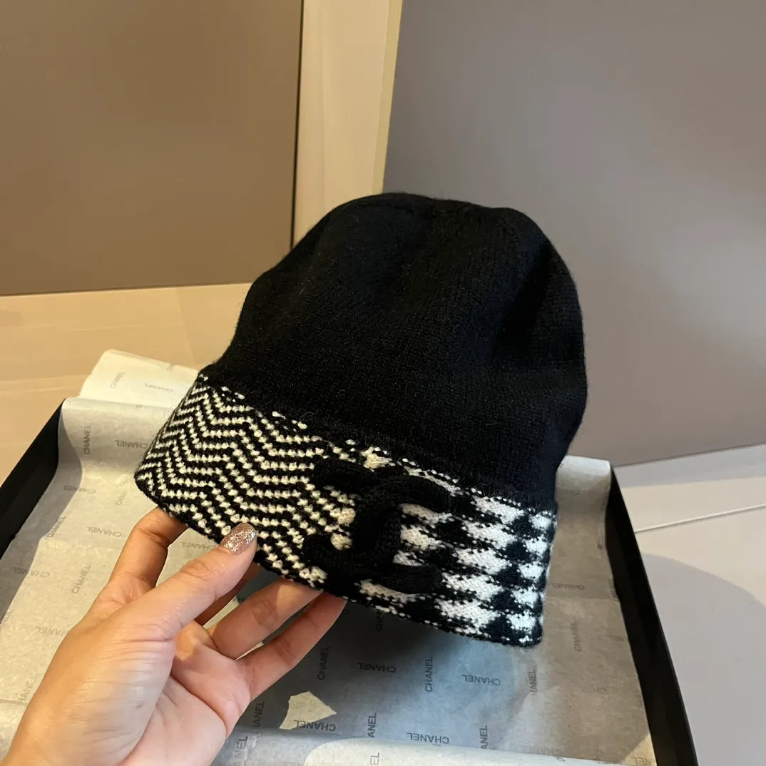 💰90¥ Chanel knitted beanie