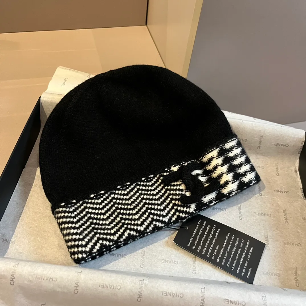 💰90¥ Chanel knitted beanie