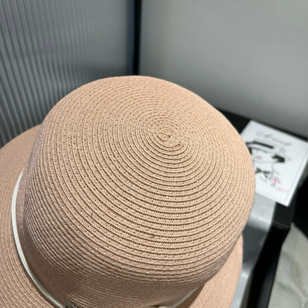 💰150¥ Chanel new top hat, original small basin hat, straw hat, head circumference 57cm