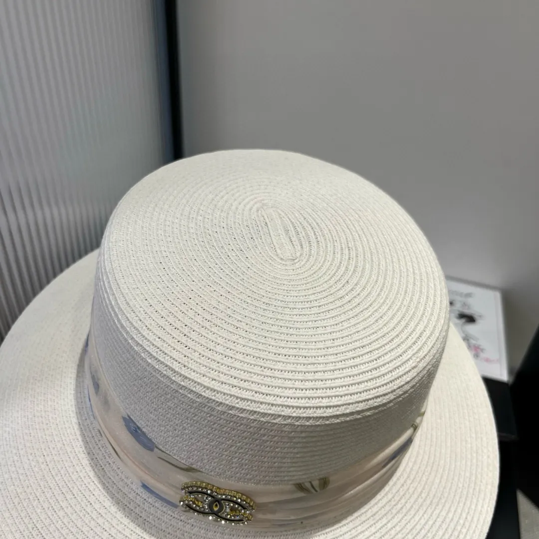 💰160¥ Chanel flat top hat, head circumference 57cm