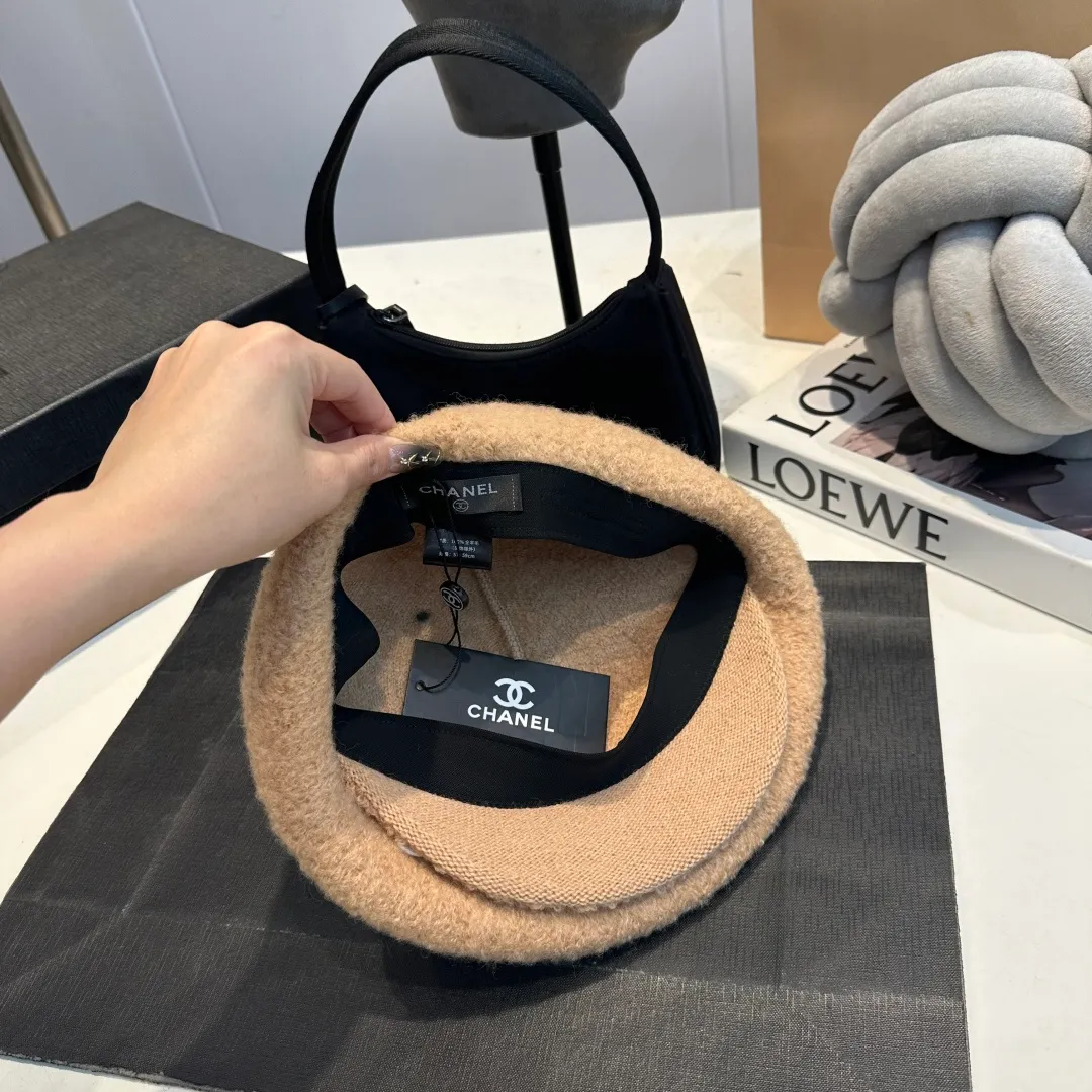 P80 Chanel Chanel retro Japanese milk silk octagonal hat women's versatile hollow fashion face-showing short-brimmed British pumpkin hat summer