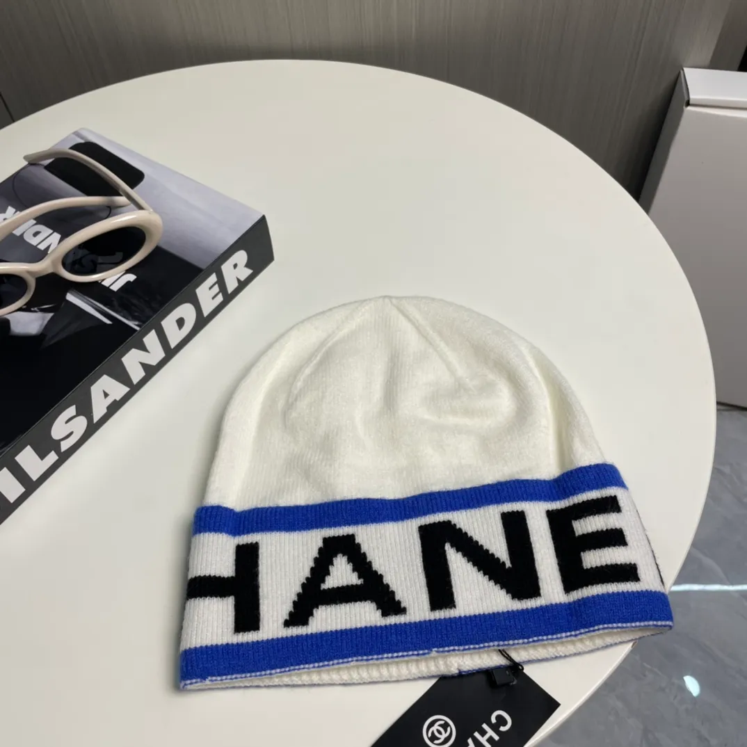 P60 comes with dust bag 🌺 [CHANEL] New wool knitted hat, Xiaohongshu, recommended by major Internet celebrities! Thicker and warmer, fashionable and popular🌸First-class texture, the best brand for keeping warm in autumn and winter, order now, limited quantity available